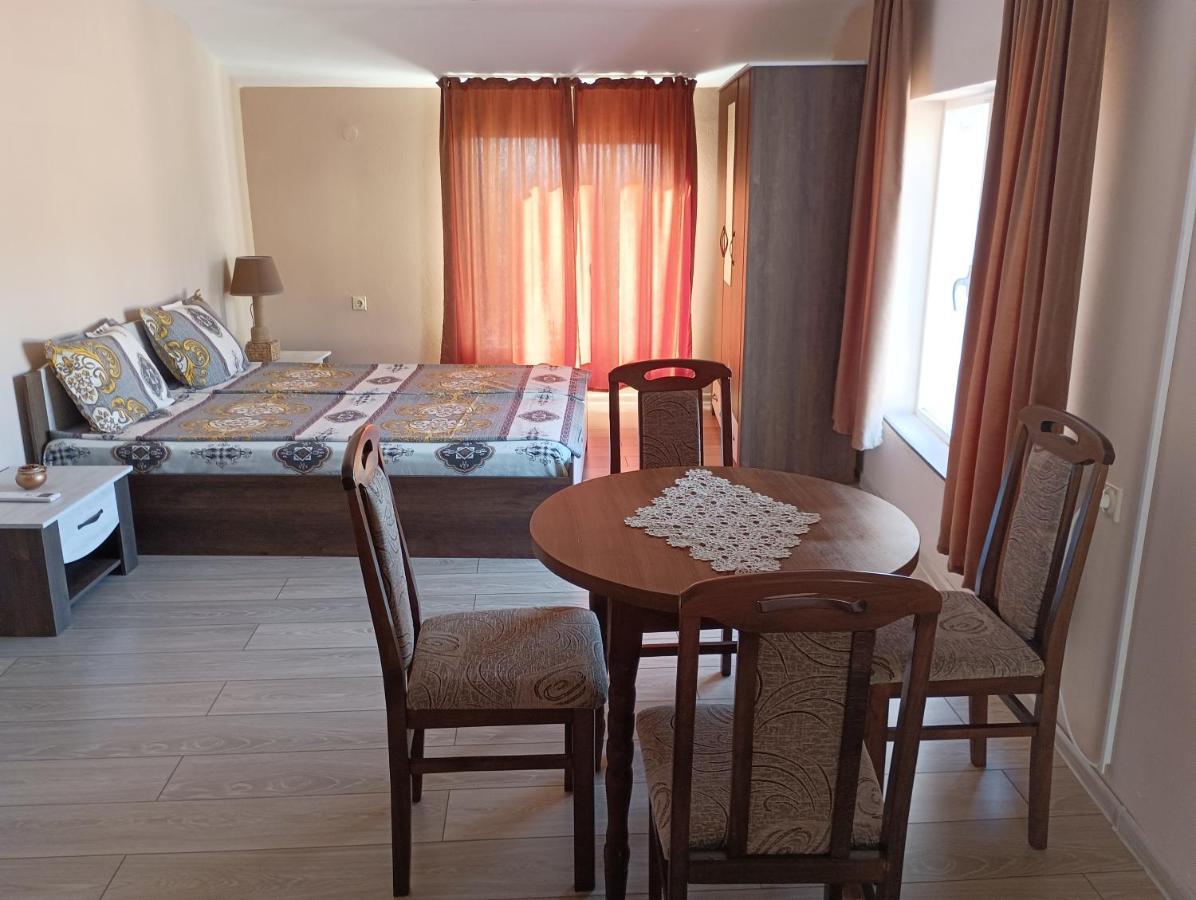 При Старото Пиано Apartment Belogradchik Bagian luar foto